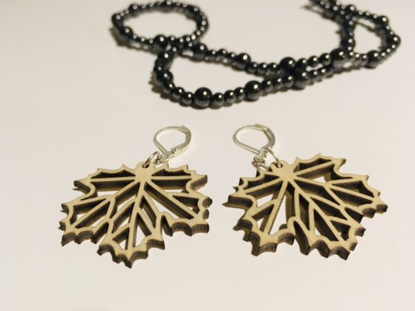 Kõrvarõngad Vahtralehed