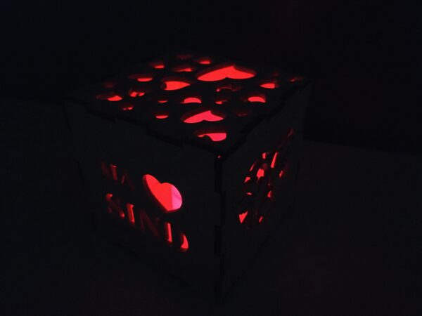 Valguskuubik südamed Led küünlaga - Image 10