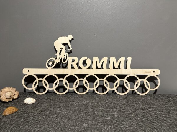 Medalihoidja - Image 40