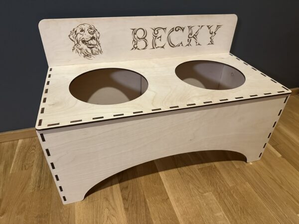 Lemmiklooma söögialus suur