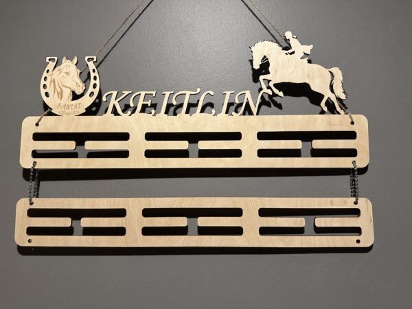 Medalihoidja ratsutajale - Image 3